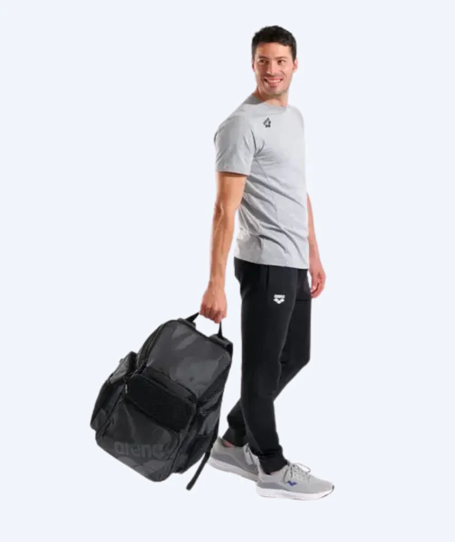Arena Schwimmrucksack - One Go 45L - Schwarz - Image 9