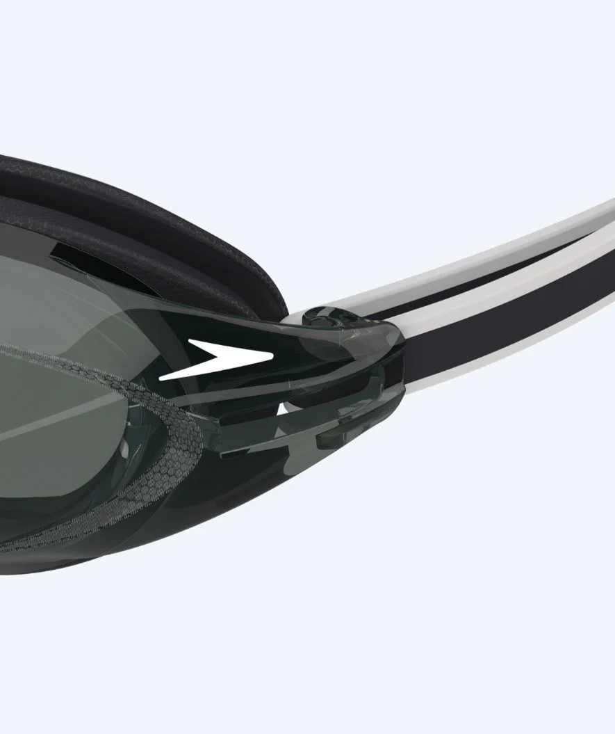 Speedo Elite Schwimmbrillen - Vanquisher 3.0 - Schwarz (Smoke Scheiben) - Image 4