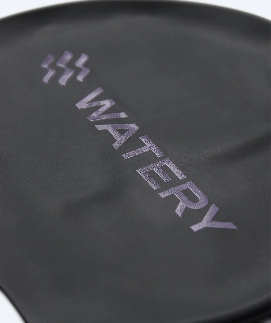 Watery Badekappe - Signature Metallic - Schwarz/Lila - Image 2