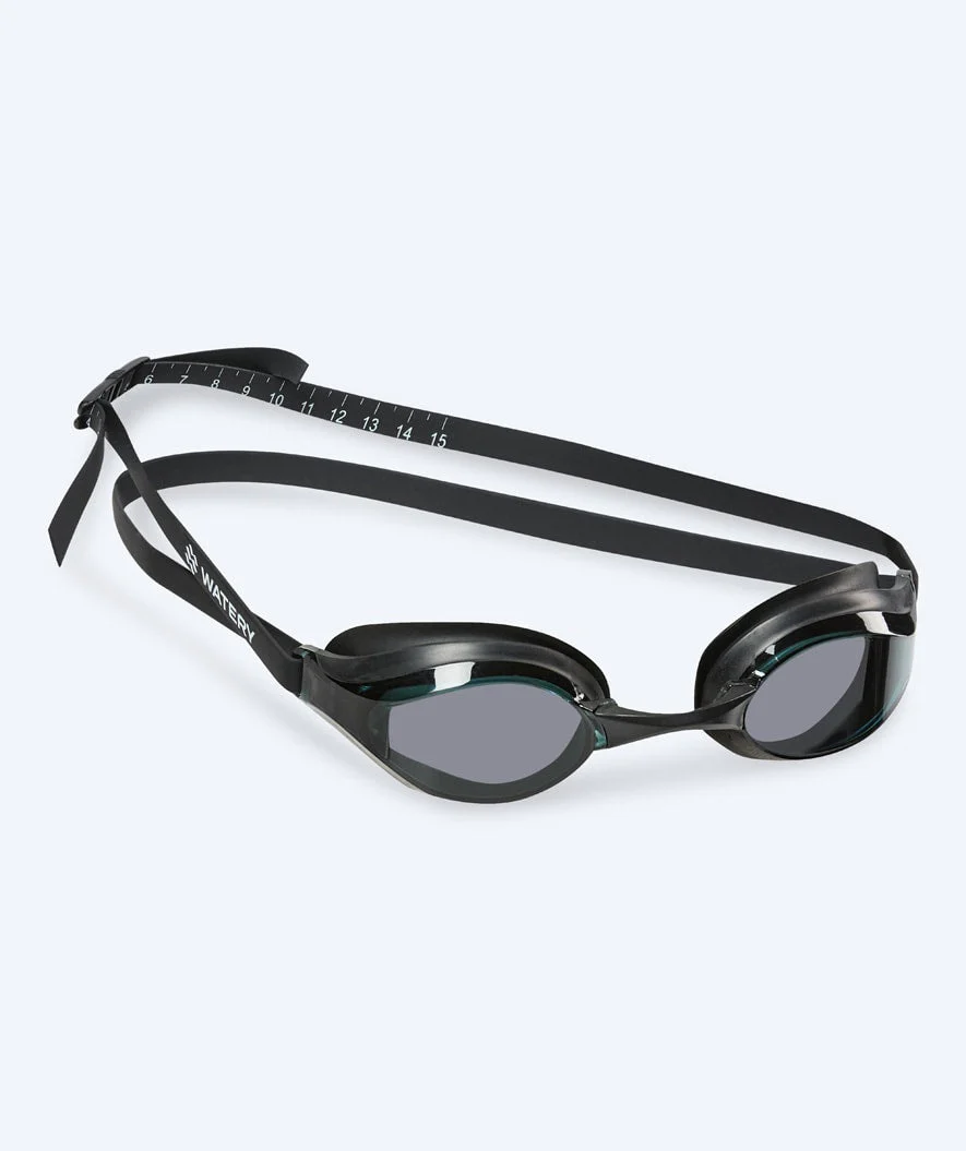 Watery Elite Schwimmbrillen - Poseidon - Schwarz (Smoke Scheiben)