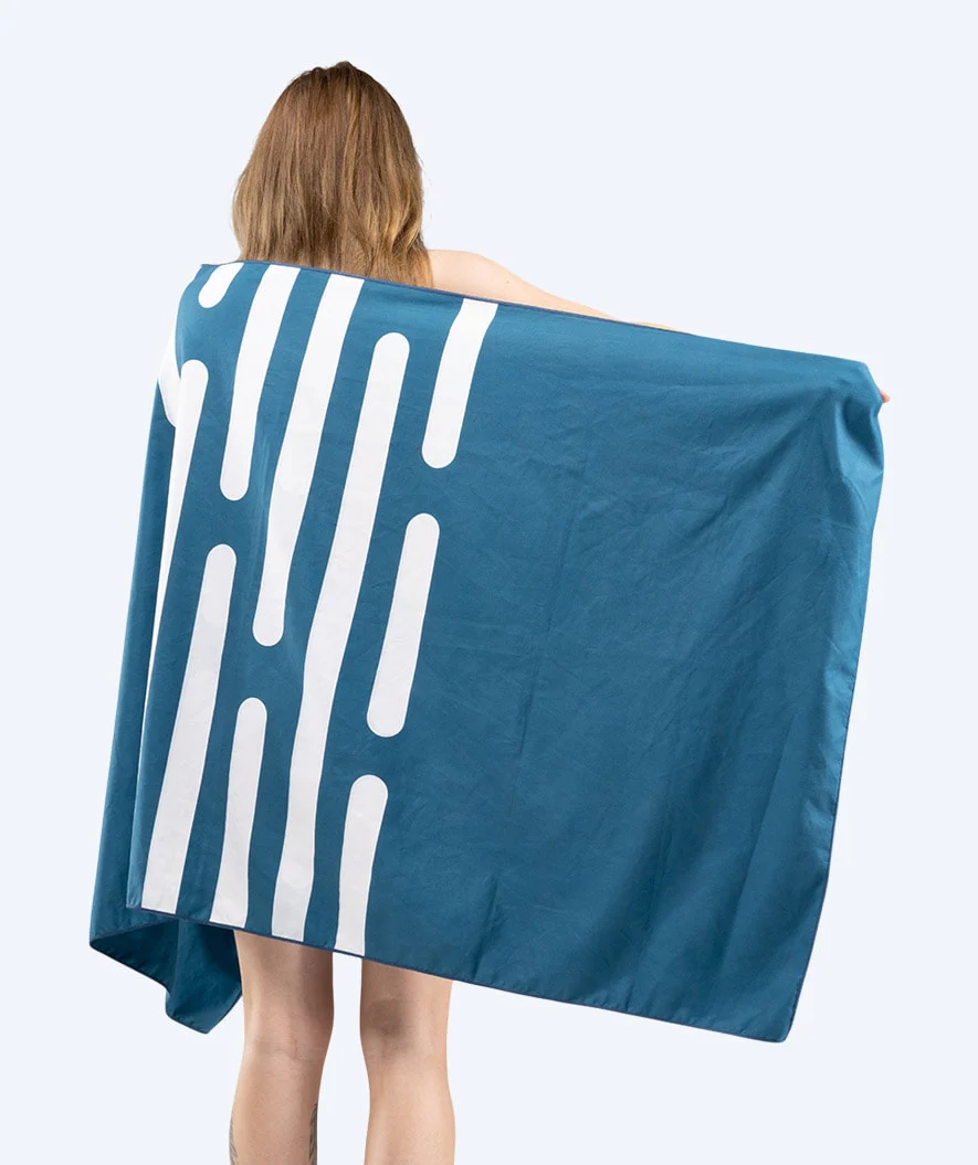 Watery Mikrofaser Badetuch (160 x 80 cm) - Eco Nebraska - Blau - Image 15