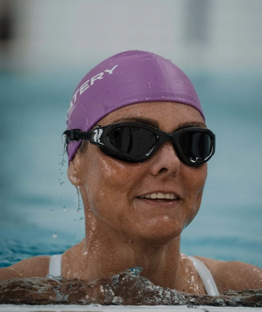 Watery Schwimmbrille für Freizeitschwimmer - Raven Active - Schwarz (Smoke Scheiben) - Image 8