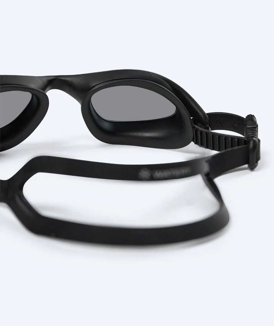 Watery Schwimmbrille für Freizeitschwimmer - Saunton - Schwarz (Smoke Scheiben) - Image 6