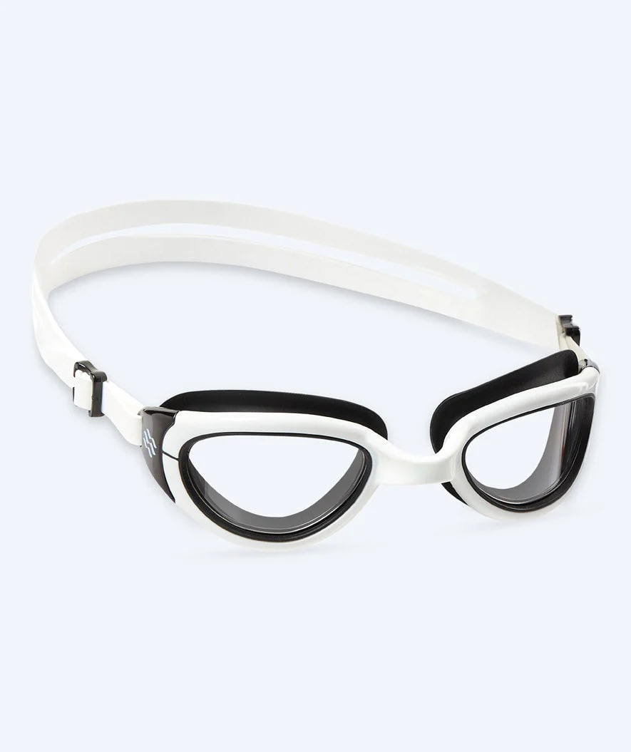 Watery Schwimmbrille für Freizeitschwimmer - Wade Active - Schwarz/Klar