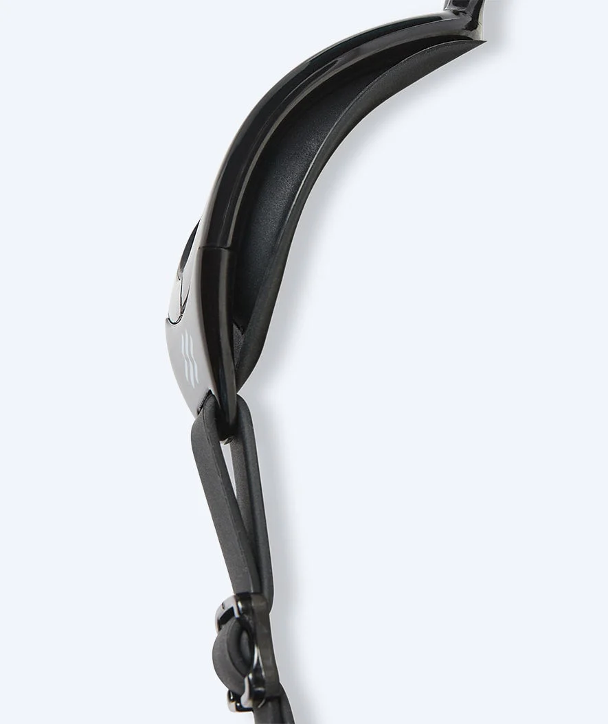 Watery Schwimmbrille für Freizeitschwimmer - Wade Active - Schwarz (Smoke Scheiben) - Image 5