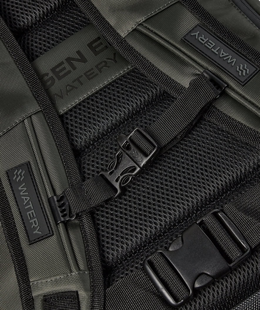 Watery Schwimmrucksack - Oxygen Elite 45L - Dunkelgrün - Image 10