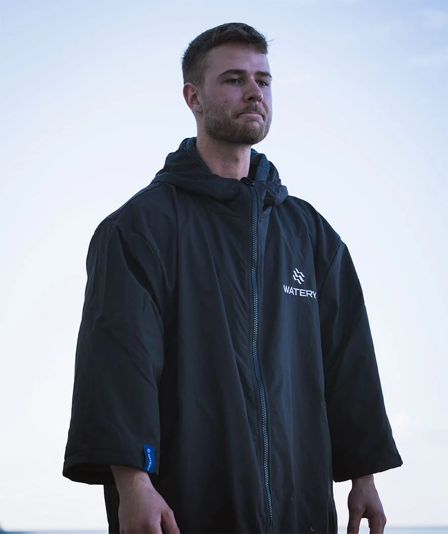 Watery Surf Poncho - Waterproof - Schwarz - Image 4