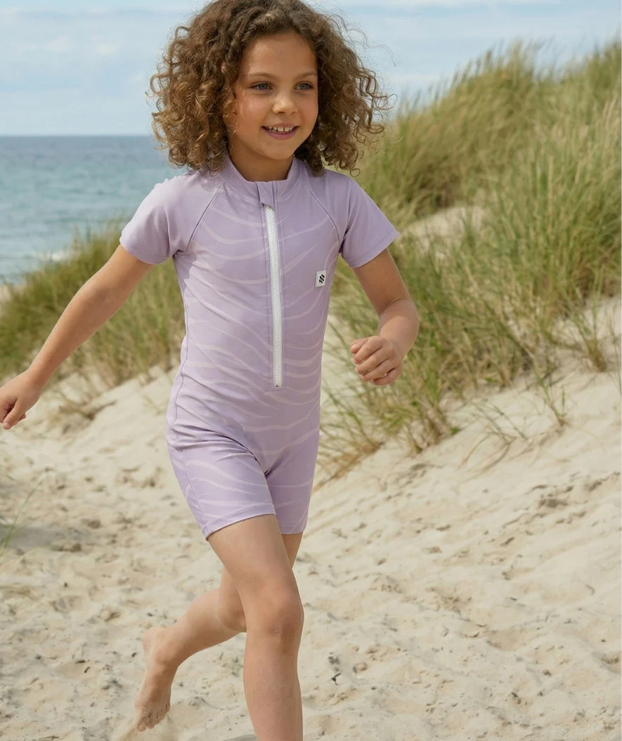Watery UV Anzug für Kinder - Fjord Kurzarm Rashguard - Lila - Image 4