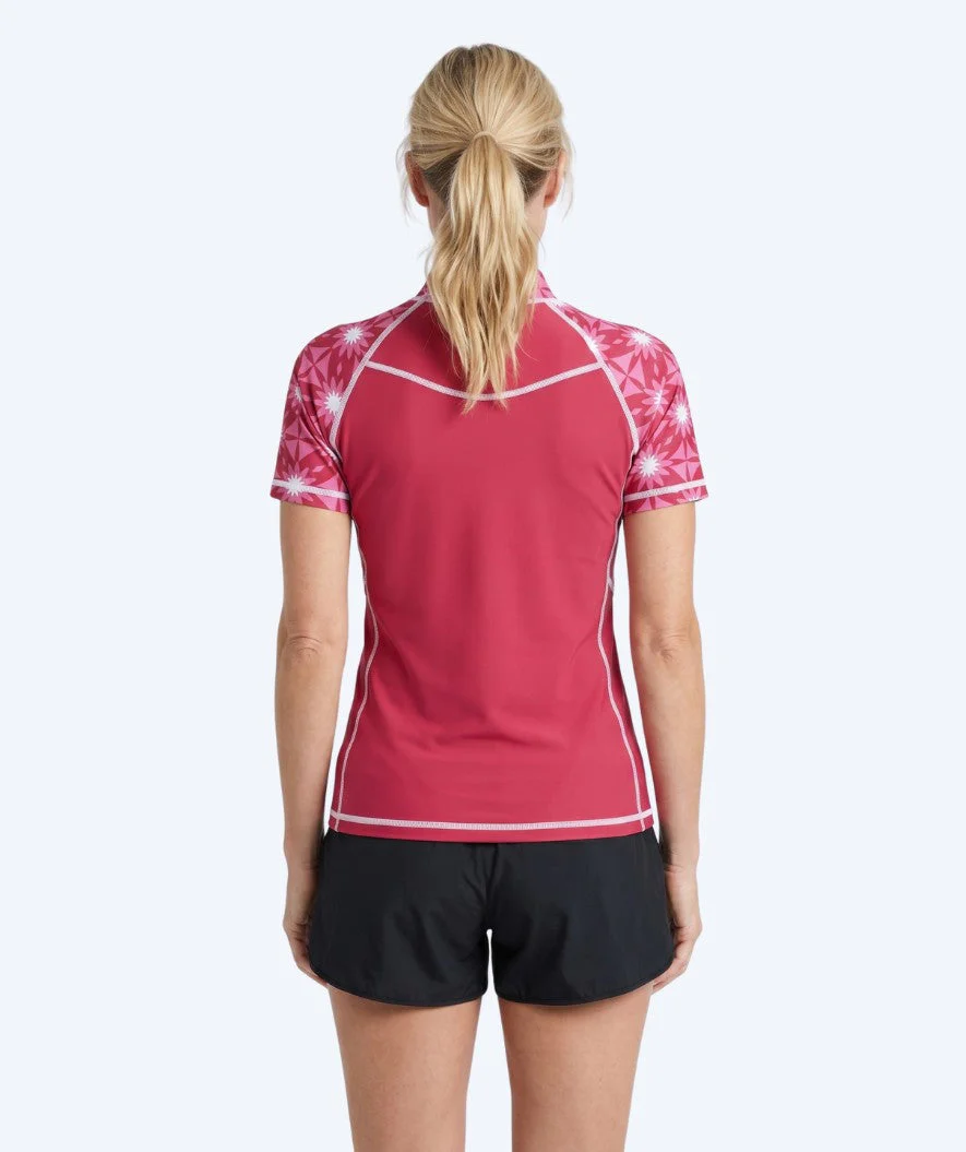 Watery UV Shirt für Damen - Aiko Kurzarm Rashguard - Rosa/Dunkelrot - Image 2