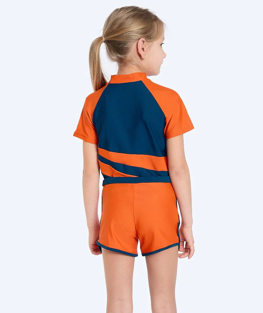 Watery UV Shorts für Kinder - Manami - Orange/Blau - Image 2